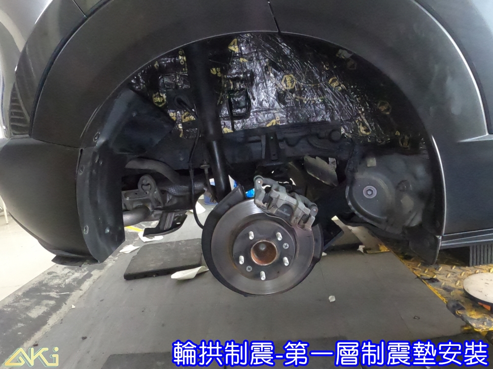 MAZDA CX-30 輪拱隔音 台中汽車隔音 安裝 輪拱制震 胎噪聲 四輪隔音 四輪制震 輪胎噪音 隔音有效 隔音效果 制震墊 汽車隔音 車體隔音 共鳴 粗糙路 高速 全車隔音 輕量 吸音棉 隔音棉