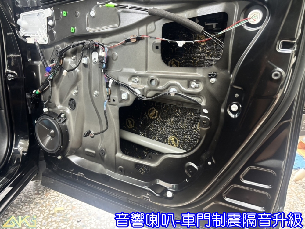 TOYOTA COROLLA CROSS 車門音響 豐田 CC 汽車音響 車門喇叭 高音喇叭 中音喇叭 低音喇叭 擴大機 安卓機 改裝音響 重低音 JBL 車美仕 升級喇叭 汽車喇叭 車門喇叭 中置喇叭 DSP 音響調音 音響店