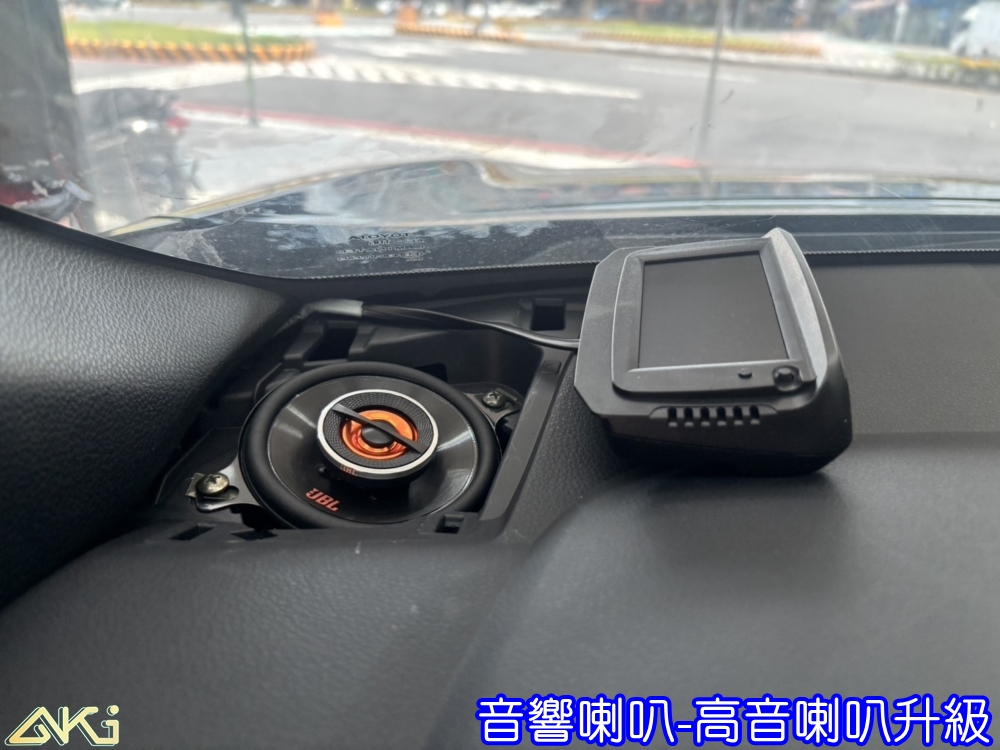 TOYOTA COROLLA CROSS 車門音響 豐田 CC 汽車音響 車門喇叭 高音喇叭 中音喇叭 低音喇叭 擴大機 安卓機 改裝音響 重低音 JBL 車美仕 升級喇叭 汽車喇叭 車門喇叭 中置喇叭 DSP 音響調音 音響店