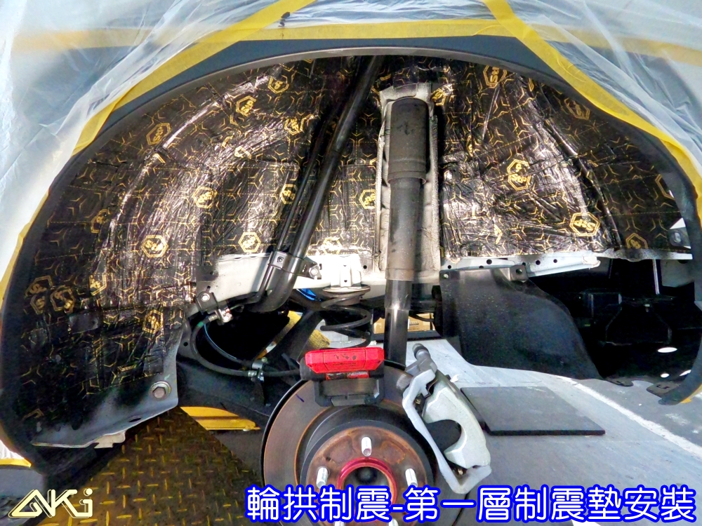 輪胎胎壓對了 行車更穩 噪音更小 胎壓 胎壓建議 正確胎壓 胎壓過高 胎壓過低 車內共鳴 輪胎噪音 輪胎摩擦 輪拱 胎噪降低 胎壓檢測 爆胎 胎壓安全 省油 夏天 冬天 車門 底盤 台中汽車隔音